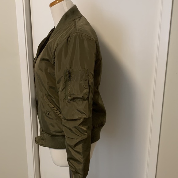 BP green bomber jacket Sz xsmall - Picture 2 of 5